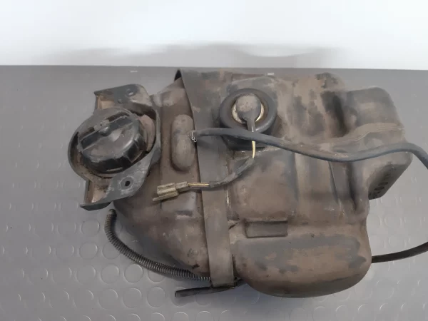 Tank Suzuki AN 125 Jg. 2004-05 – Bild 2