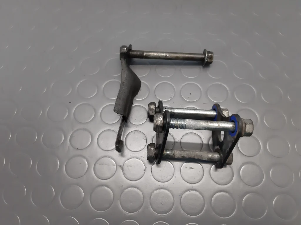 Lot De Vis Et Pièces Détachées Pour Yamaha XT 600 Z Ténéré 1VJ (1986) - Occasion