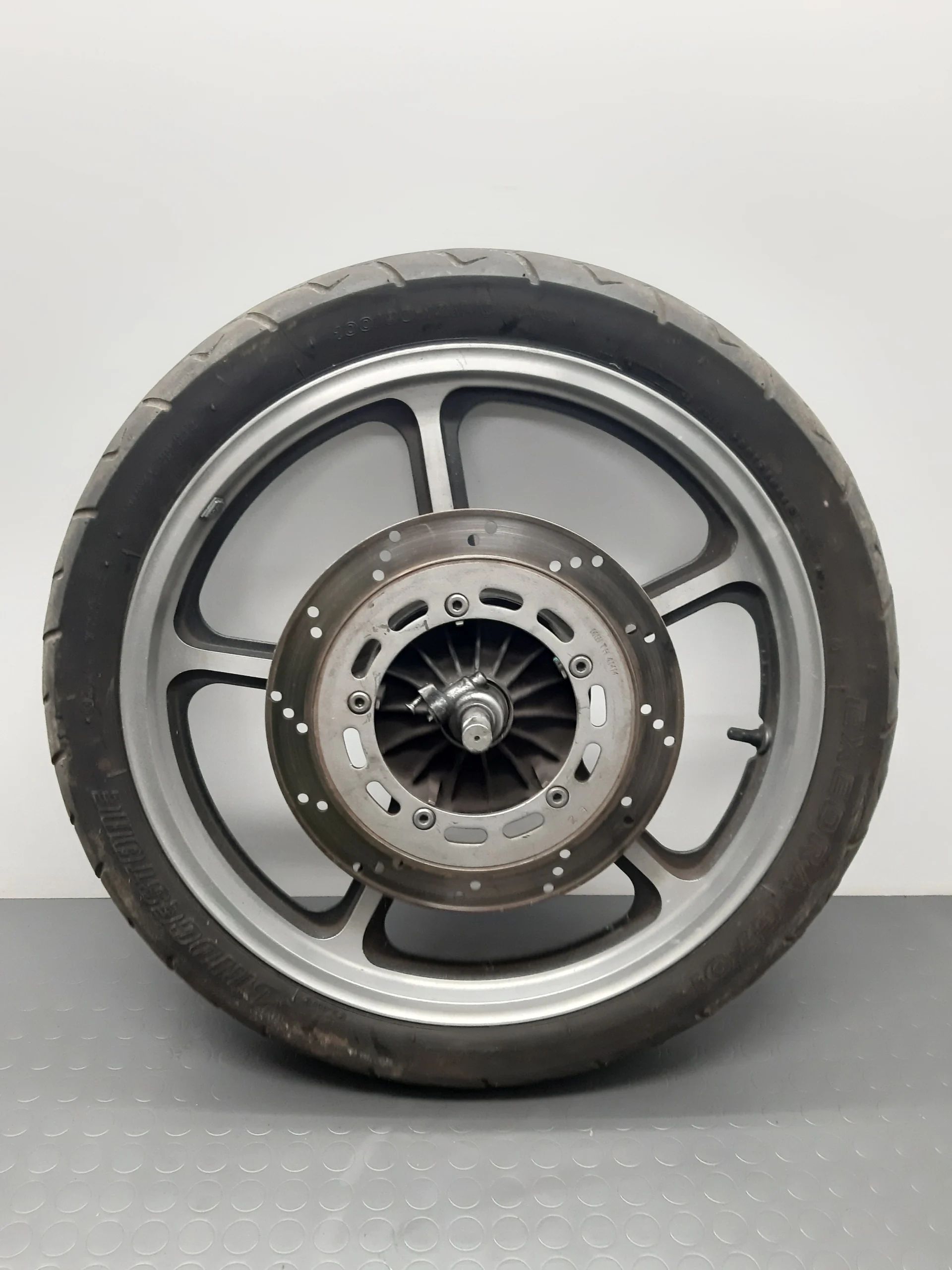 Front wheel Honda VT 750 (RC29) Yr.
1987