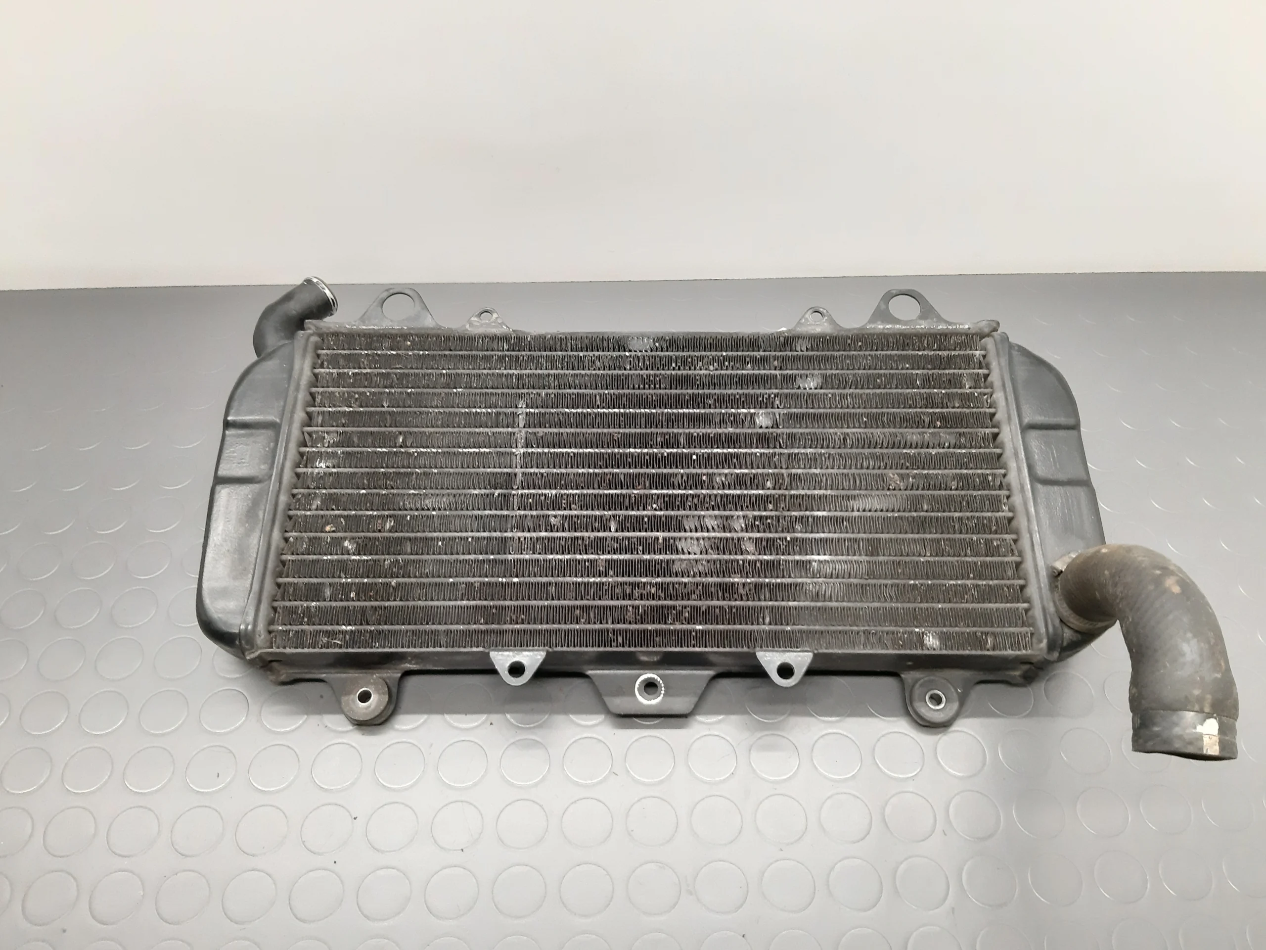 Radiator Yamaha FZR 1000 (3CB) Yr.
1988 - Image 2
