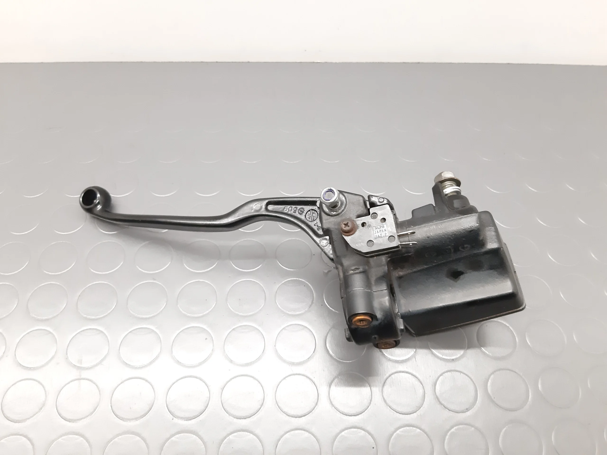 Brake lever/pump Triumph Tiger 900 Yr. 1993-98 - Image 2