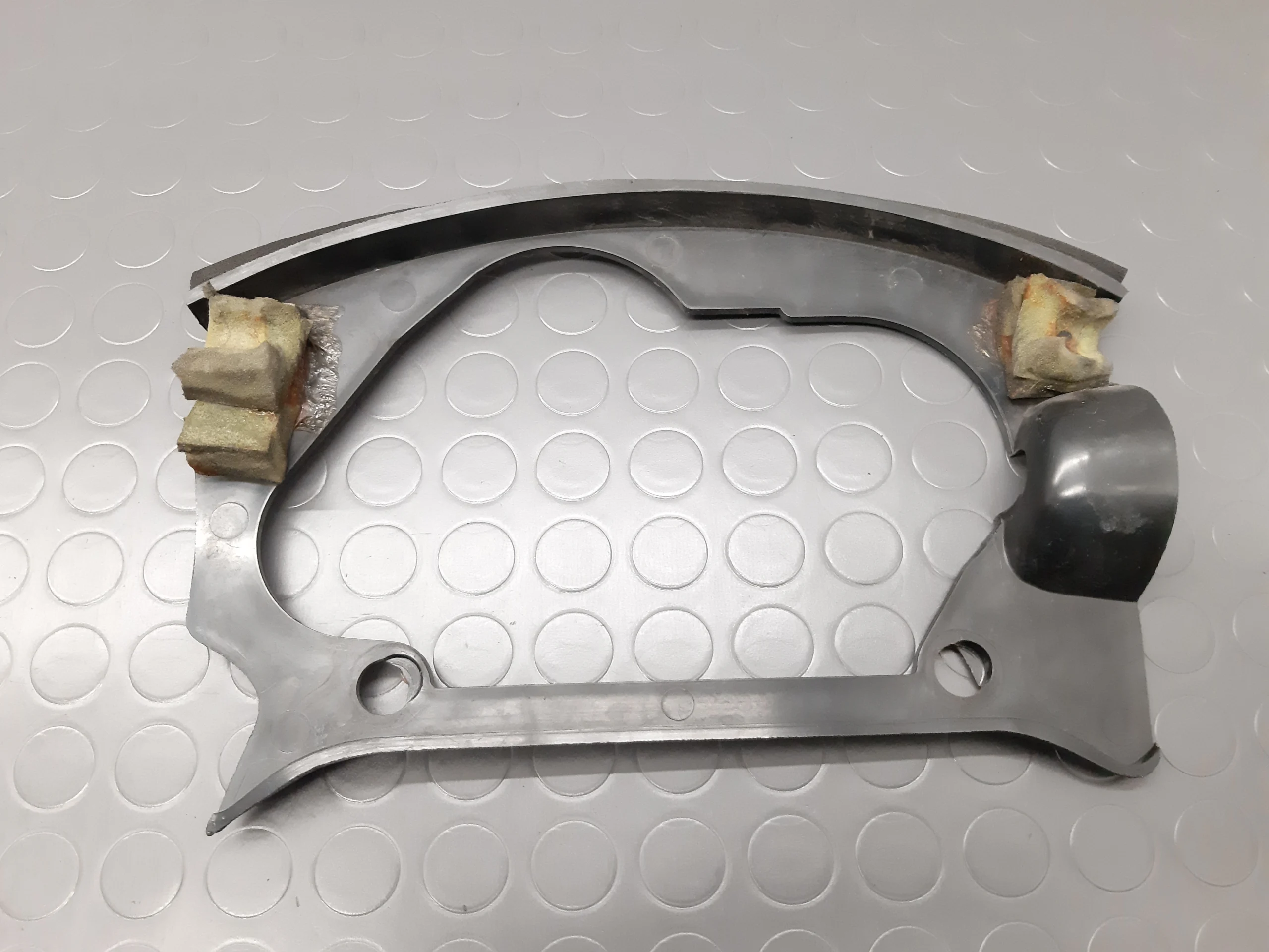 Cornice contachilometri Triumph Tiger 900 anno 1993-98 - immagine 2