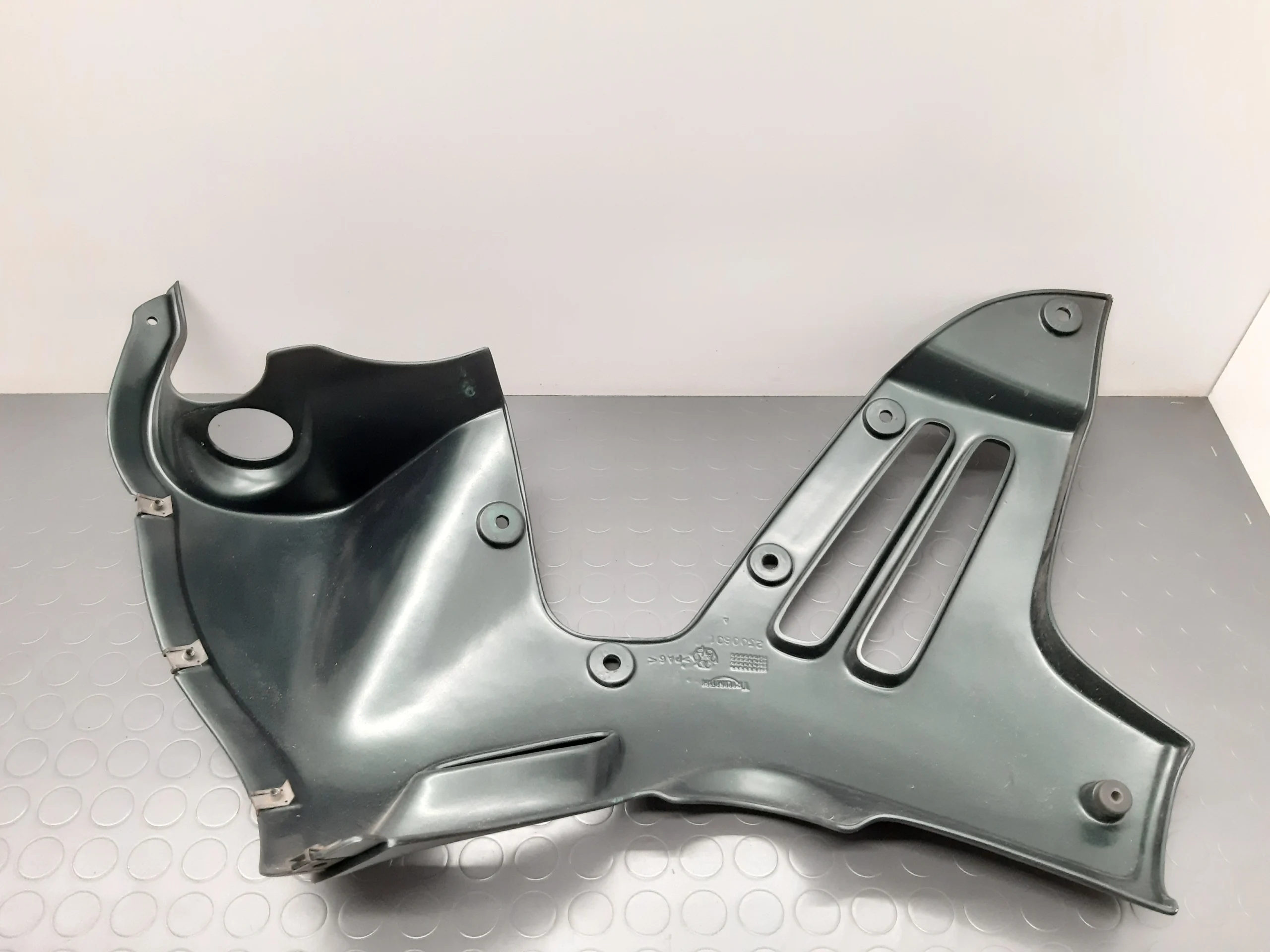 Fairing right Triumph Tiger 900 Yr. 1993-98 - Image 3