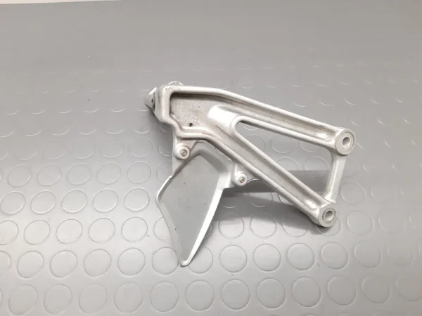 Footrests right Ducati ST2 950 (ZDMS100AA) year 1998 - Image 2