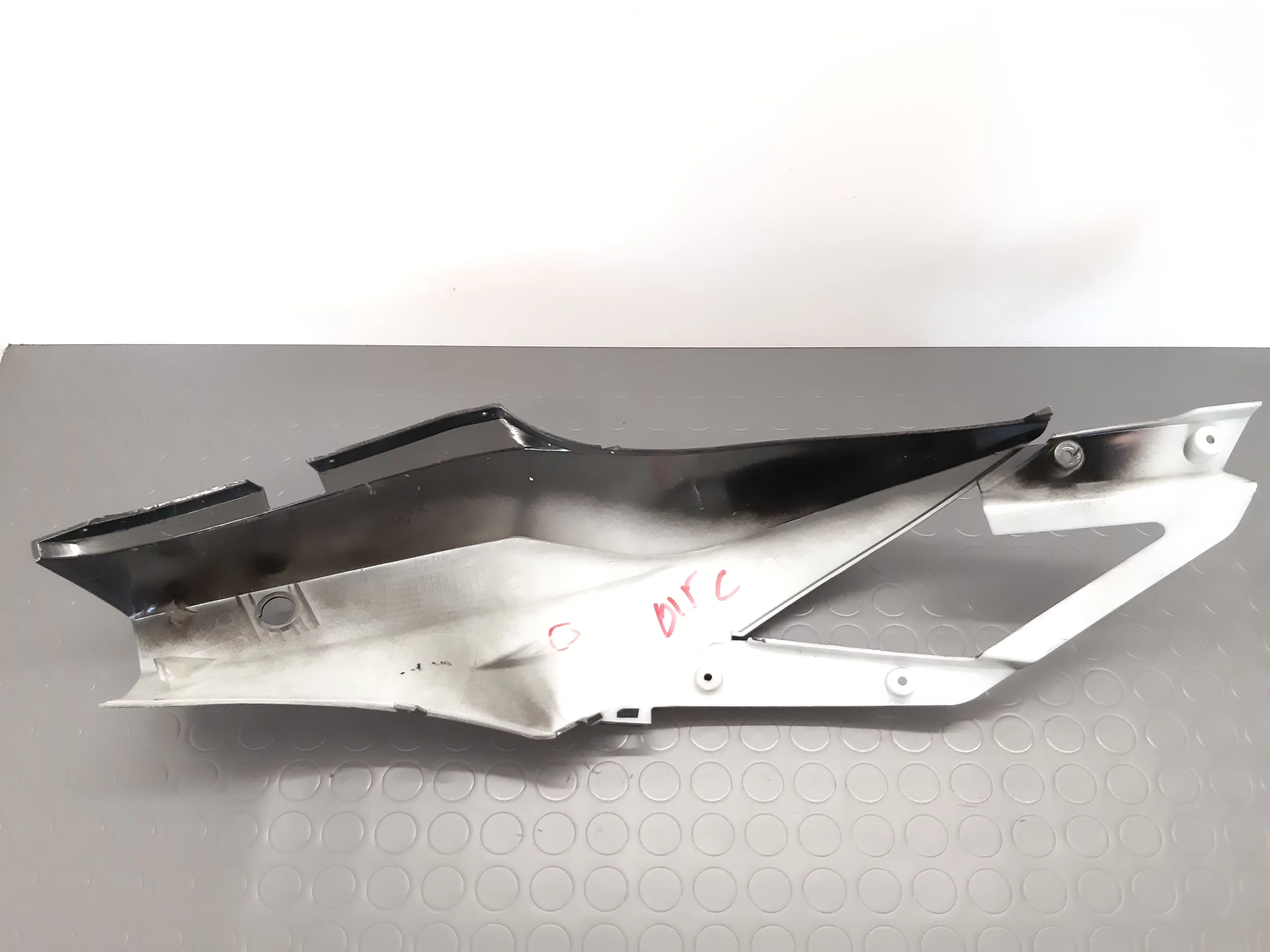 Seitenverkleidung links Baotian BT49QT-20B3 Land Flyer Jg. 2009-14 – Bild 3