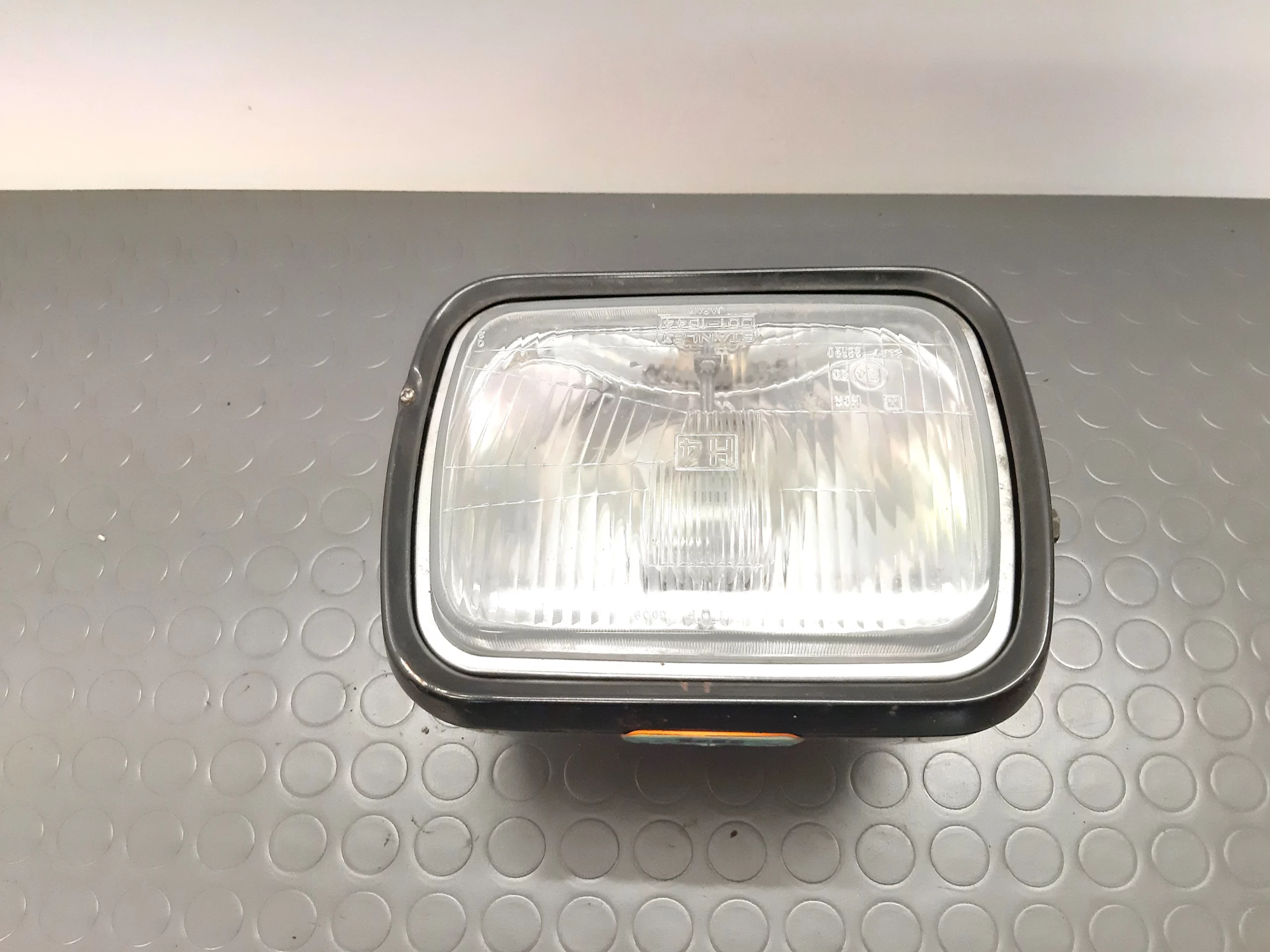 Headlight Kawasaki GPZ 750 (ZX750A) 1982-83