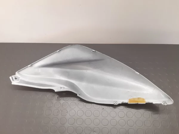 Carénage gauche Yamaha Aerox 50 (YQ50) année 1997-13 – Image 2
