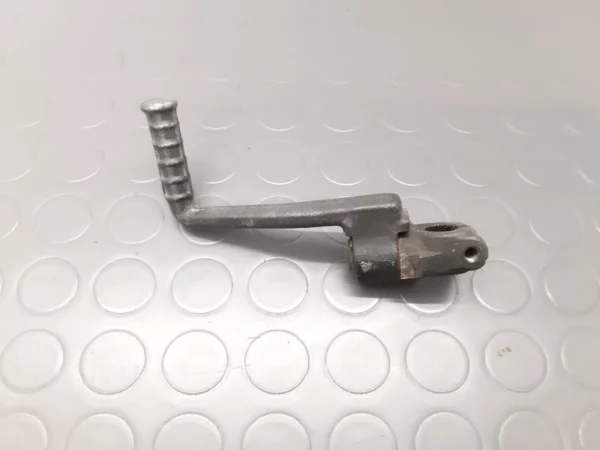 Kickstarter Suzuki AY 50 AA Katana année 1997-06 – Image 2