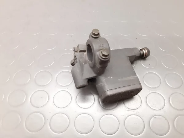 Bremspumpe vorne/rechts Honda X8R-S 50 (SZX50S) Jg. 1998-04 – Bild 2