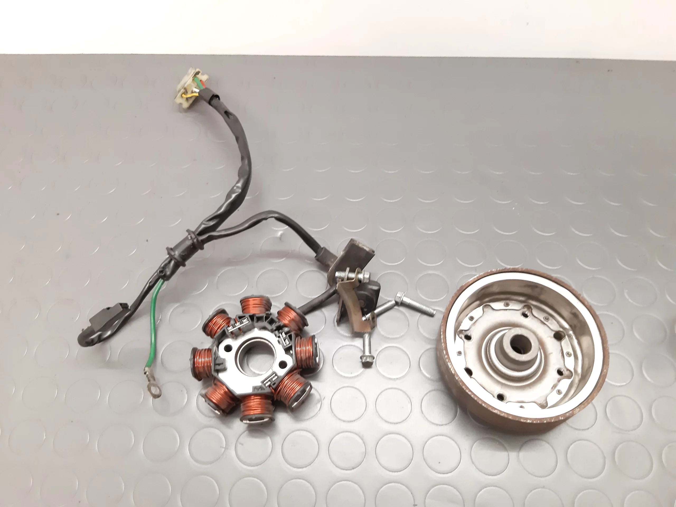 Alternateur Honda X8R-S 50 (SZX50S) année 1998-04