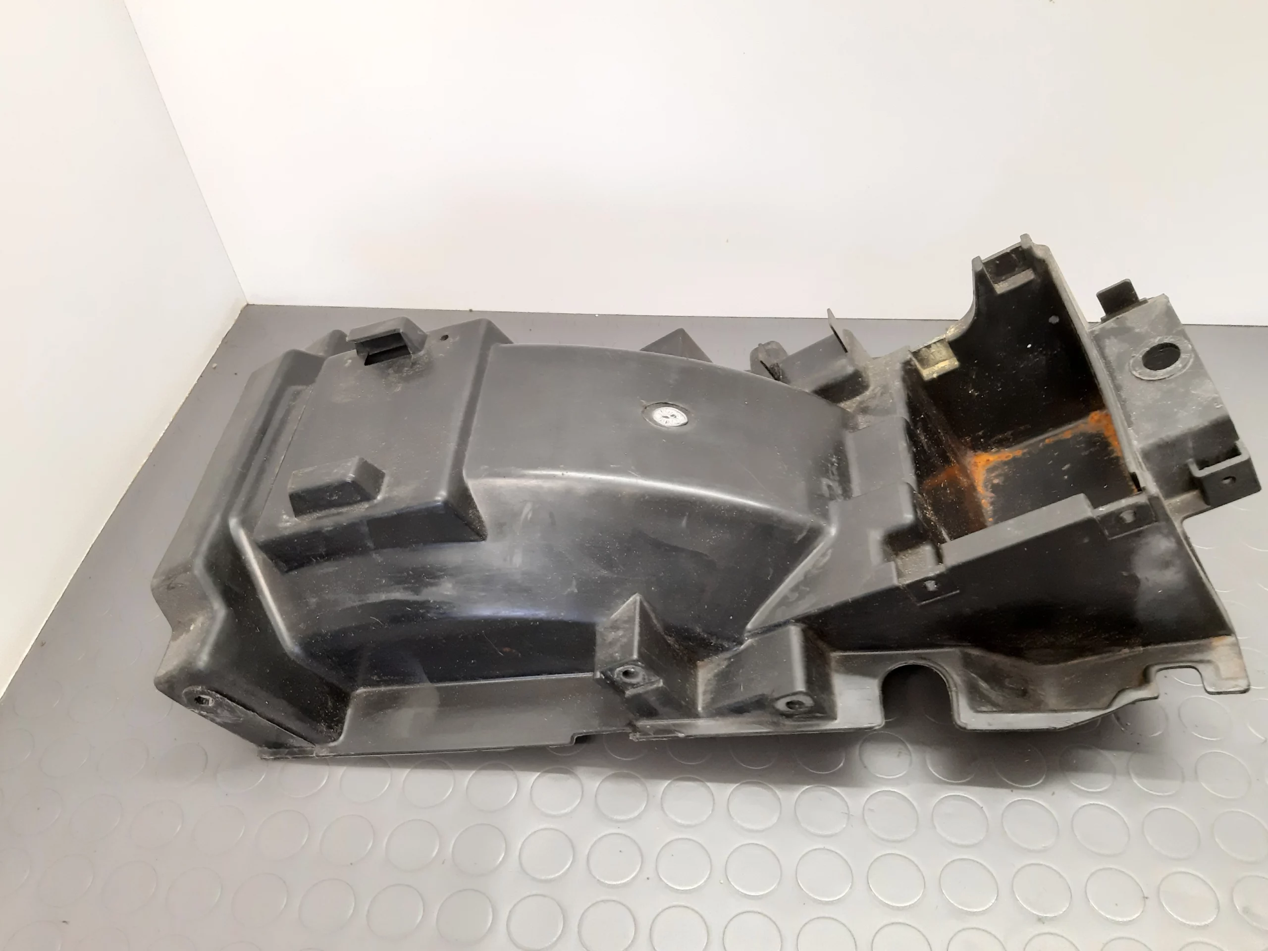 Splash guard rear Kawasaki ZZR 600 (ZX600E) year 1993-2005 - Image 2