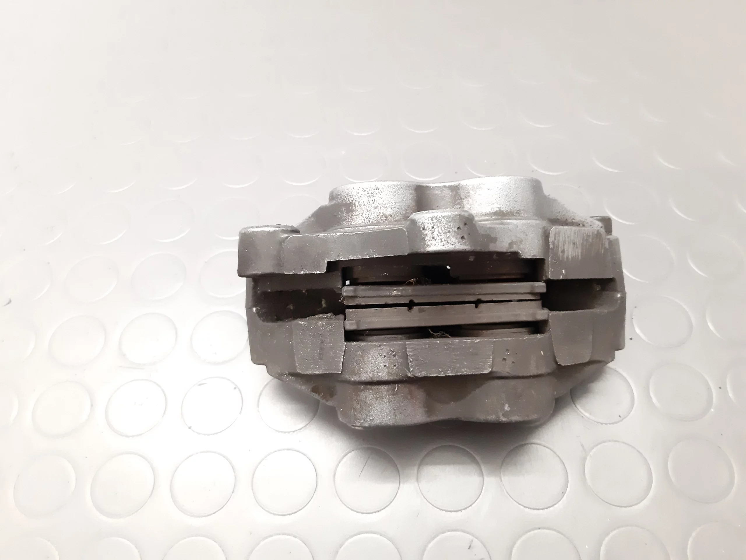 Brake caliper front left Kawasaki ZZR 600 (ZX600E) year 1993-2005 - Image 4