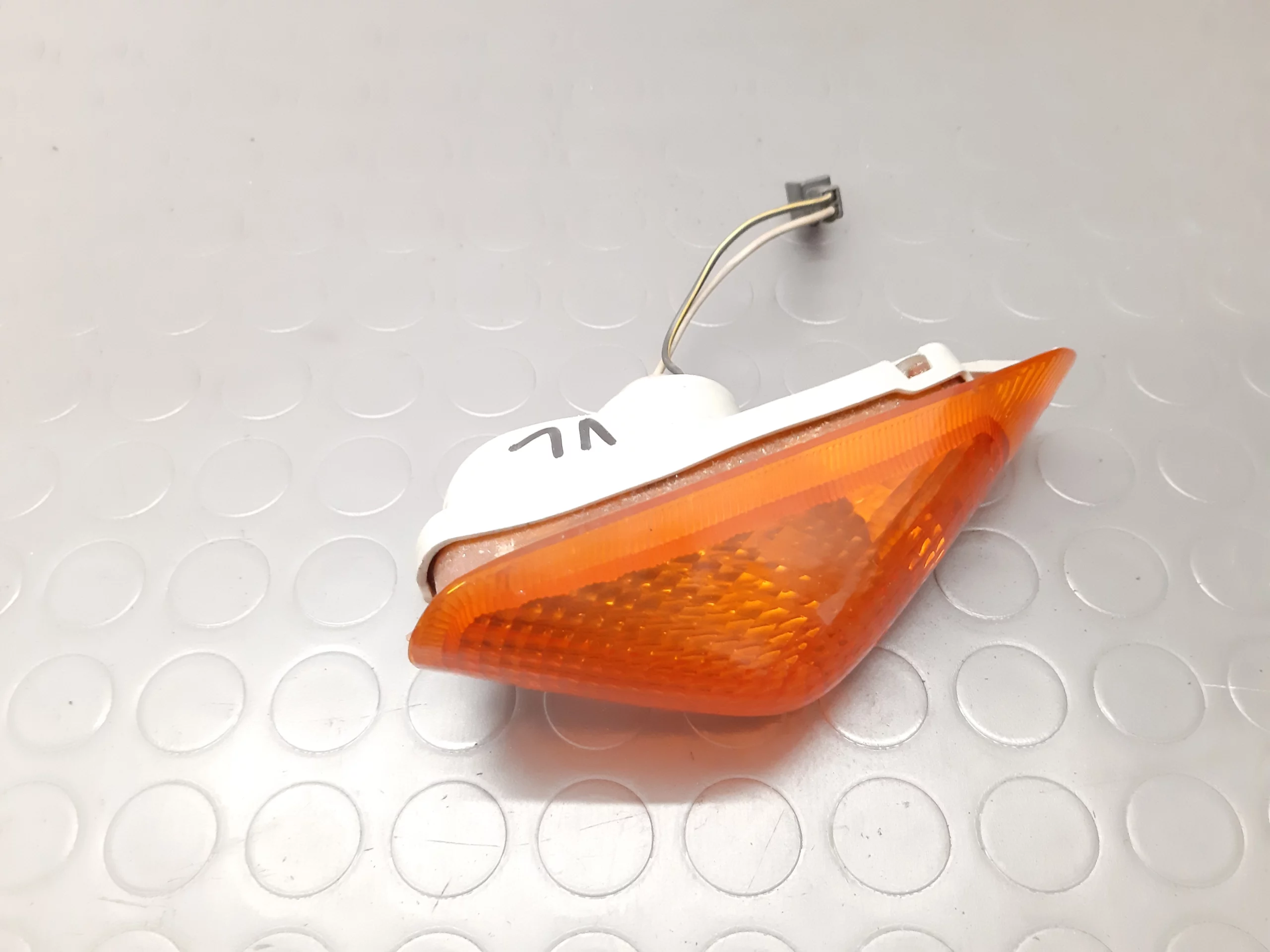 Clignotant avant gauche Kawasaki ZZR 600 (ZX600E) année 1993-2005 – Image 2
