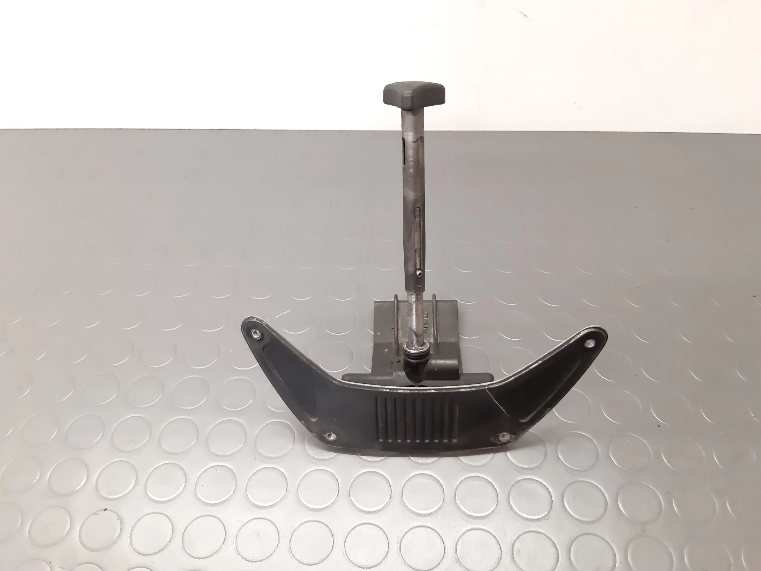 Fixation pare-brise BMW R 1100 RS année 1993-2001