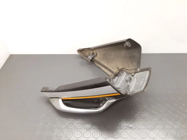 Rear mudguard with handle Yamaha XJ 600 (51J) year 1984-89 - Image 3