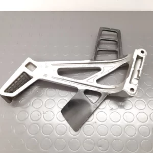 Fussrasten hinten rechts Kawasaki KLE 500 Jg. ab 1991 – Bild 2