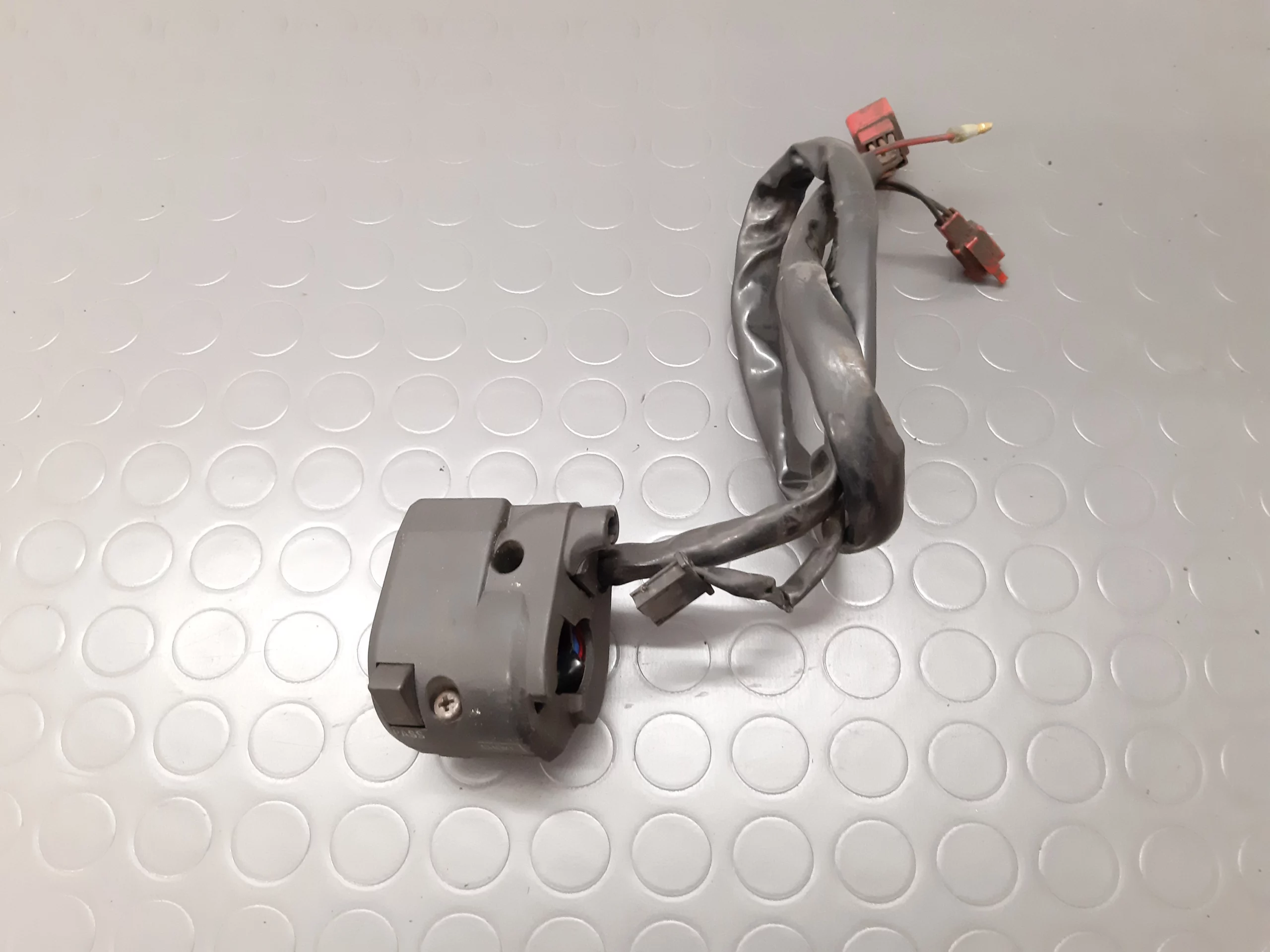 Interruttore Kawasaki KLE 500 dal 1991 - immagine 2