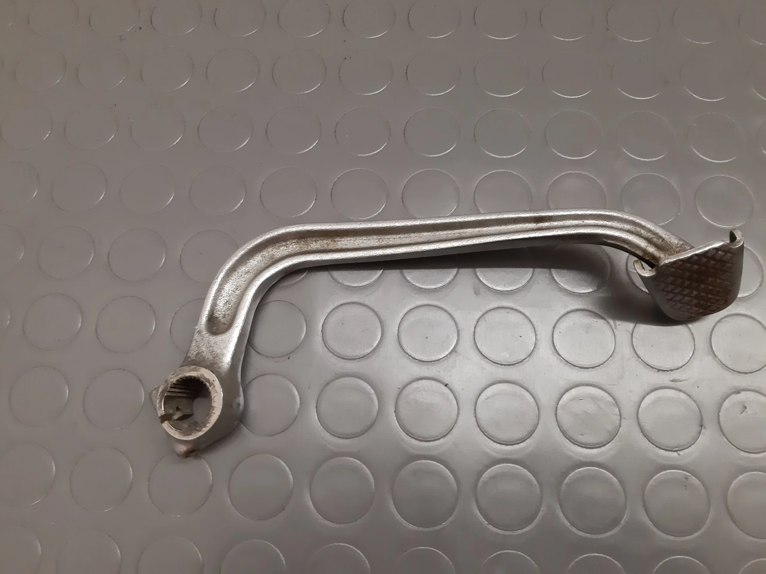 Pedale del freno Yamaha FJ 1100 (47E) anno 1984-85 - immagine 2