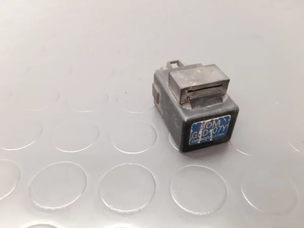 Relais (50M G8D-07Y) Yamaha XC 125 BELUGA année 1990-98
