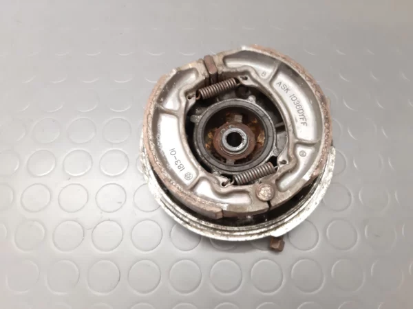 Frein à tambour avant Yamaha DT 125 1F9 année 1977 – Image 2