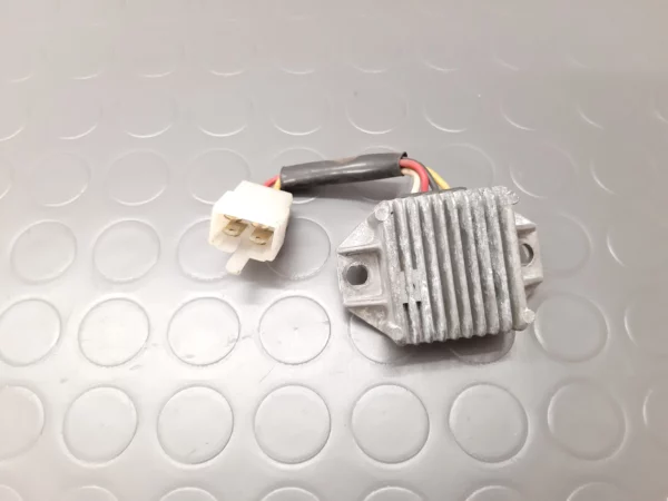 Voltage regulator Yamaha DT 125 LC35E 1985/86