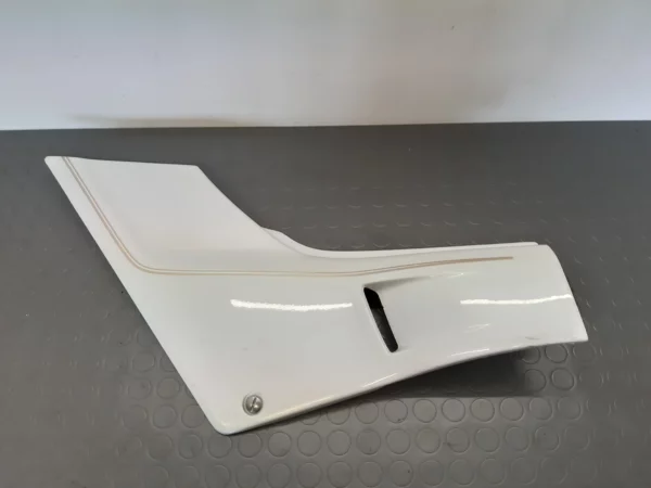 Seitenverkleidung rechts Honda VFR 750 F (RC24) Jg. 1985-89