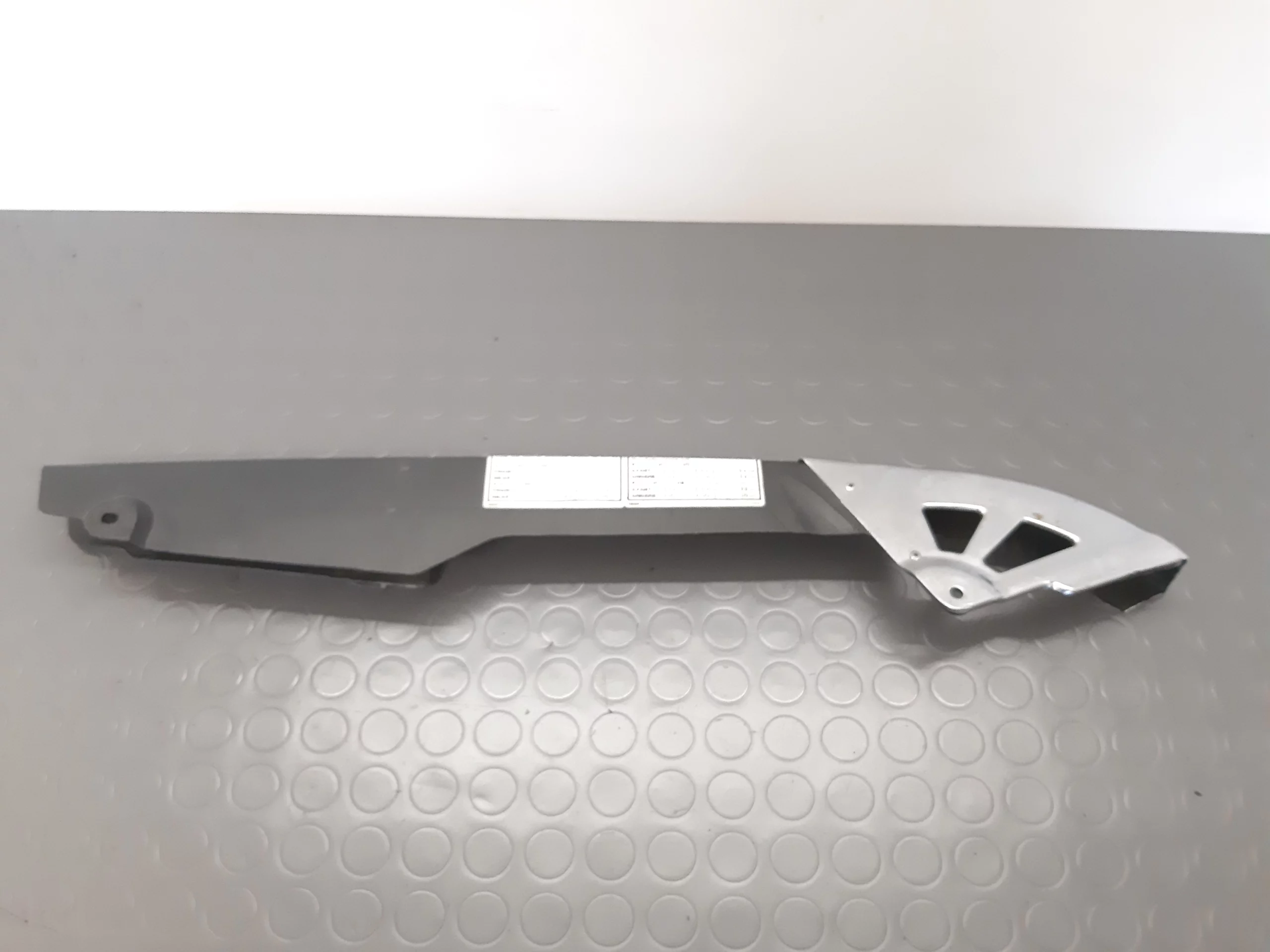 Kettenschutz Yamaha FZX 750 Fazer Jg. 1986-90