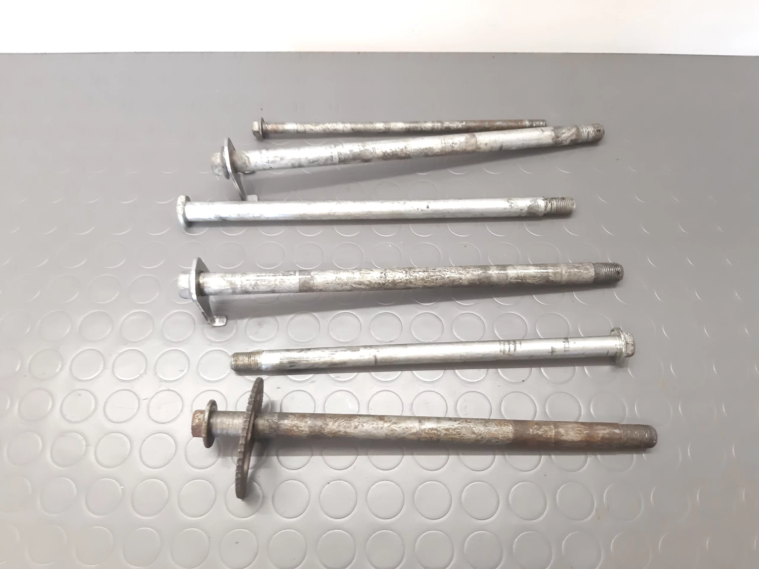 Verschiedene Achse Yamaha FZX 750 Fazer Jg. 1986-90