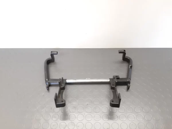 Rahmen hinten mit Handgriff Kawasaki GTR 1000 Jg. 1986-94 – Bild 2