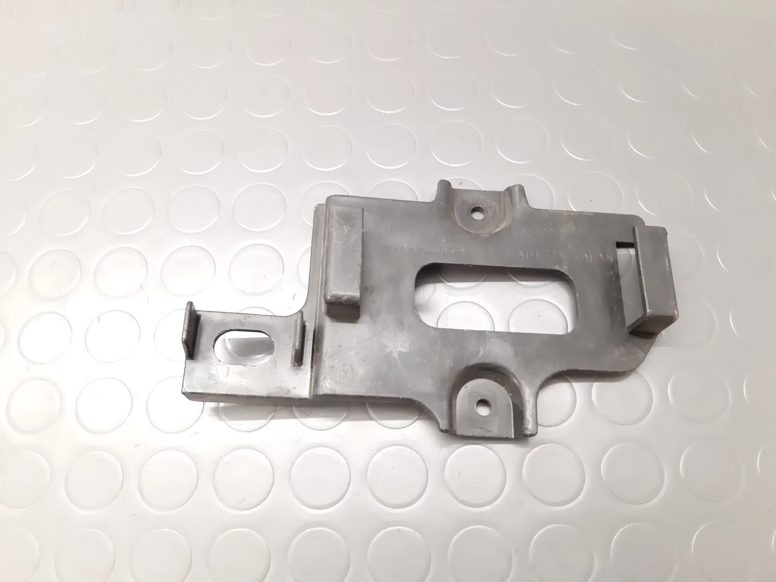 Bracket Kawasaki GTR 1000 Yr. 1986-94