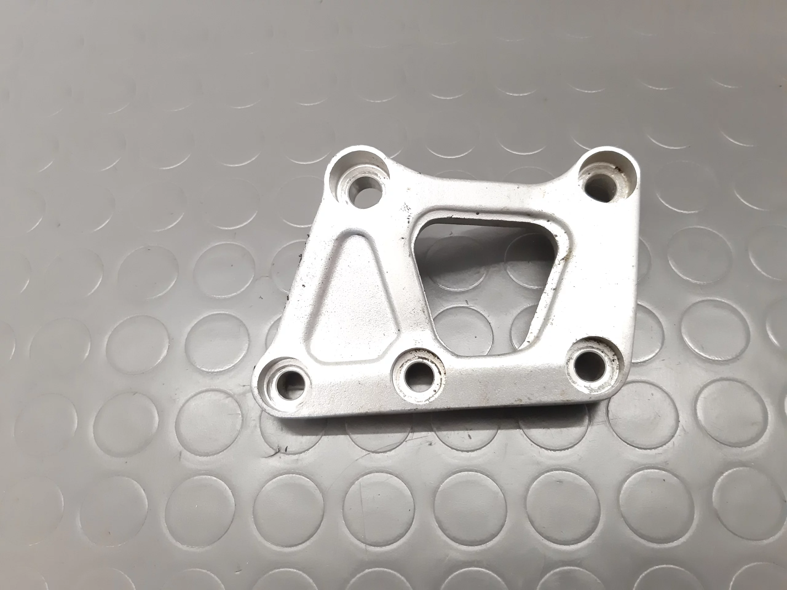 Bracket Yamaha TDM 850 3VD Yr. 1991-95