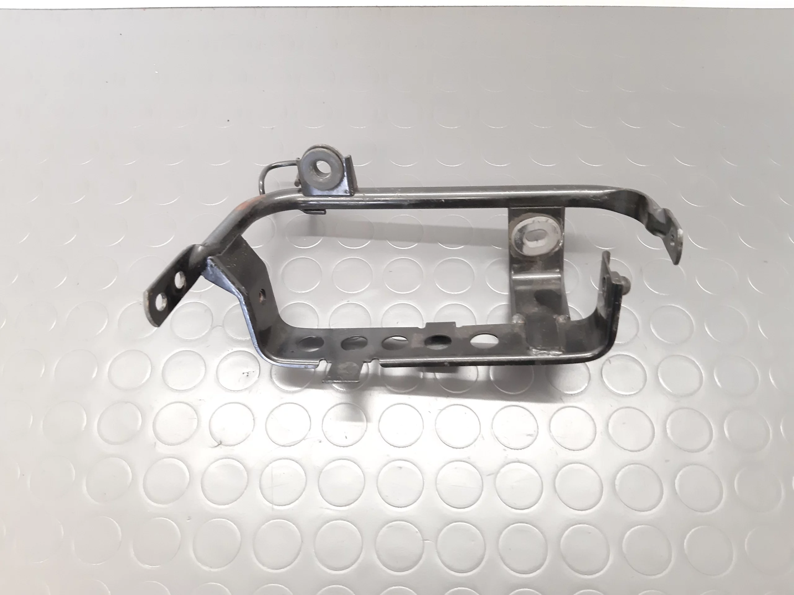Bracket Yamaha TDM 850 3VD Yr. 1991-95 - Image 2