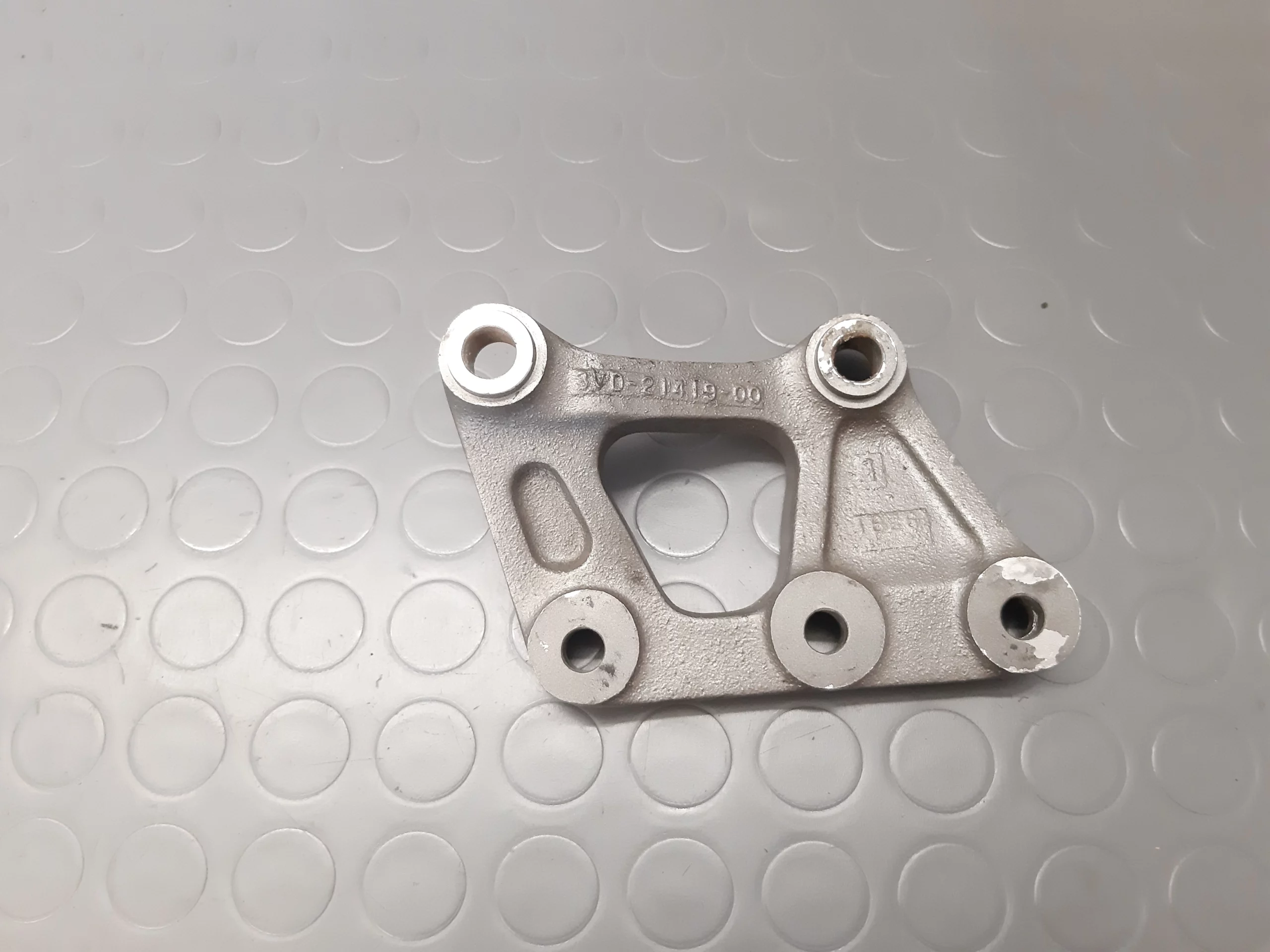 Bracket Yamaha TDM 850 3VD Yr. 1991-95 - Image 2