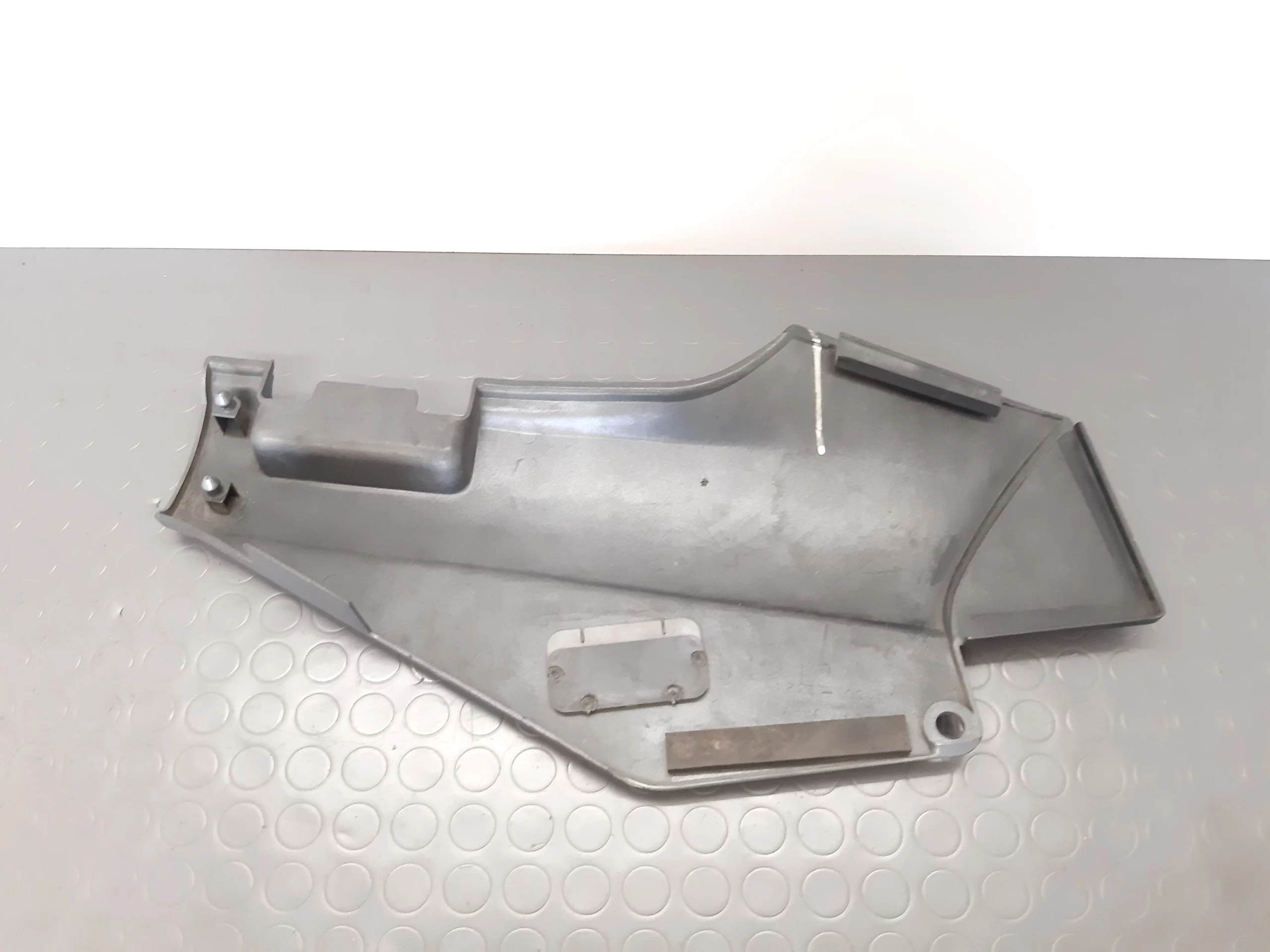Verkleidung 36001-1325 Kawasaki GTR 1000 Jg. 1986-94 – Bild 2
