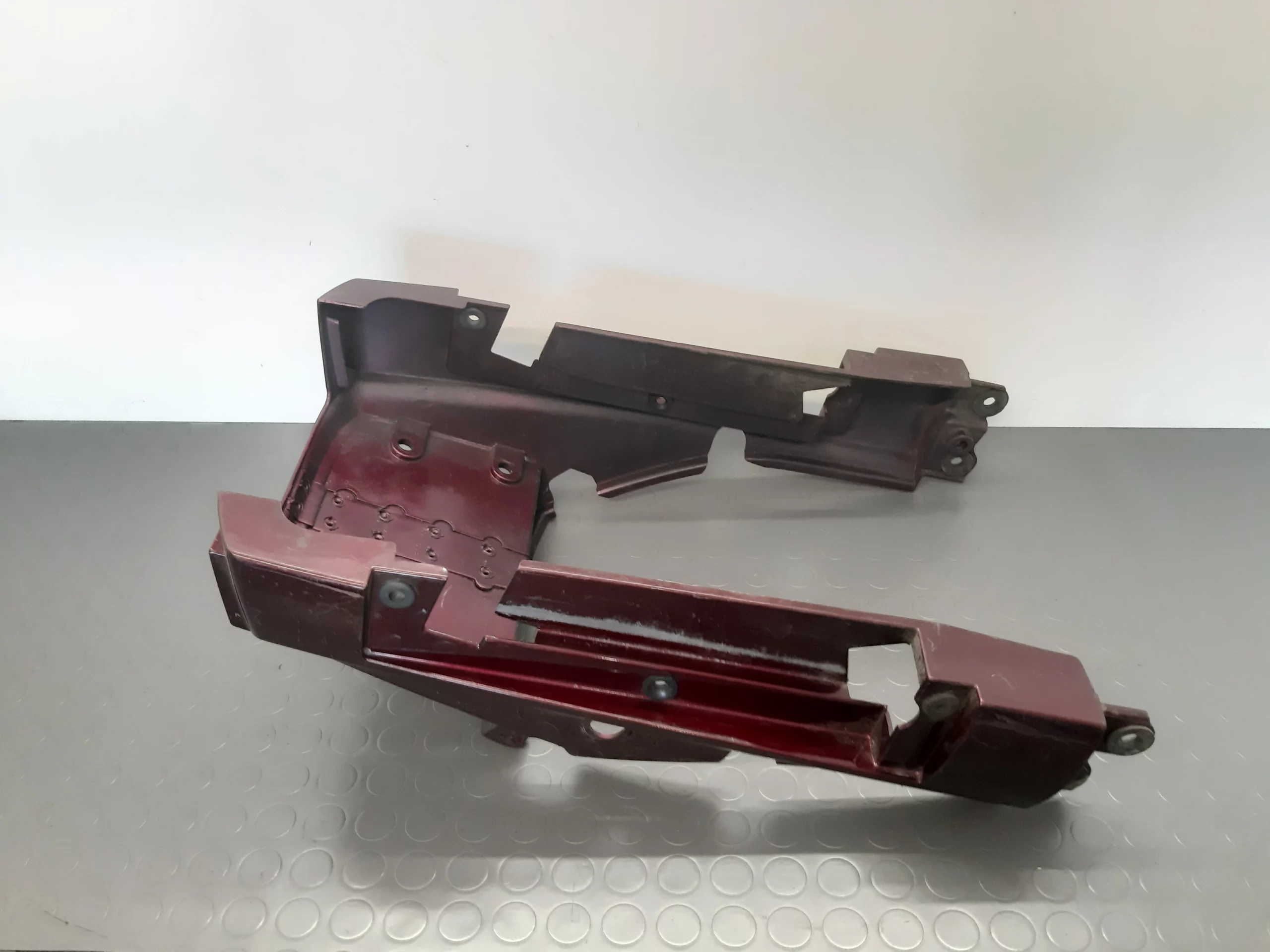 Carénage arrière 14024-1229 Kawasaki GTR 1000 année 1986-94 – Image 3