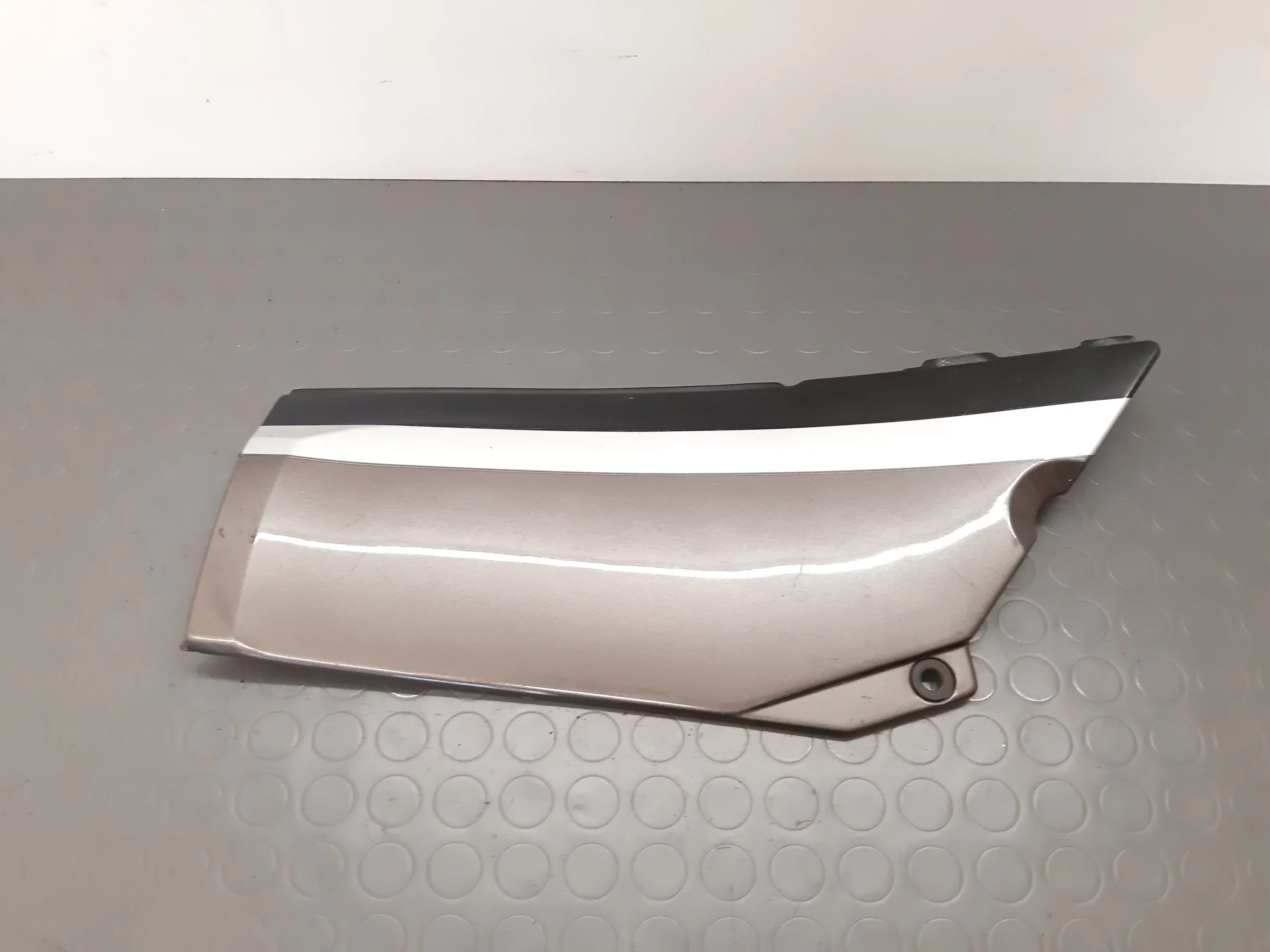 Seitenverkleidung 36001-1383 Kawasaki GPX 600 R 1988