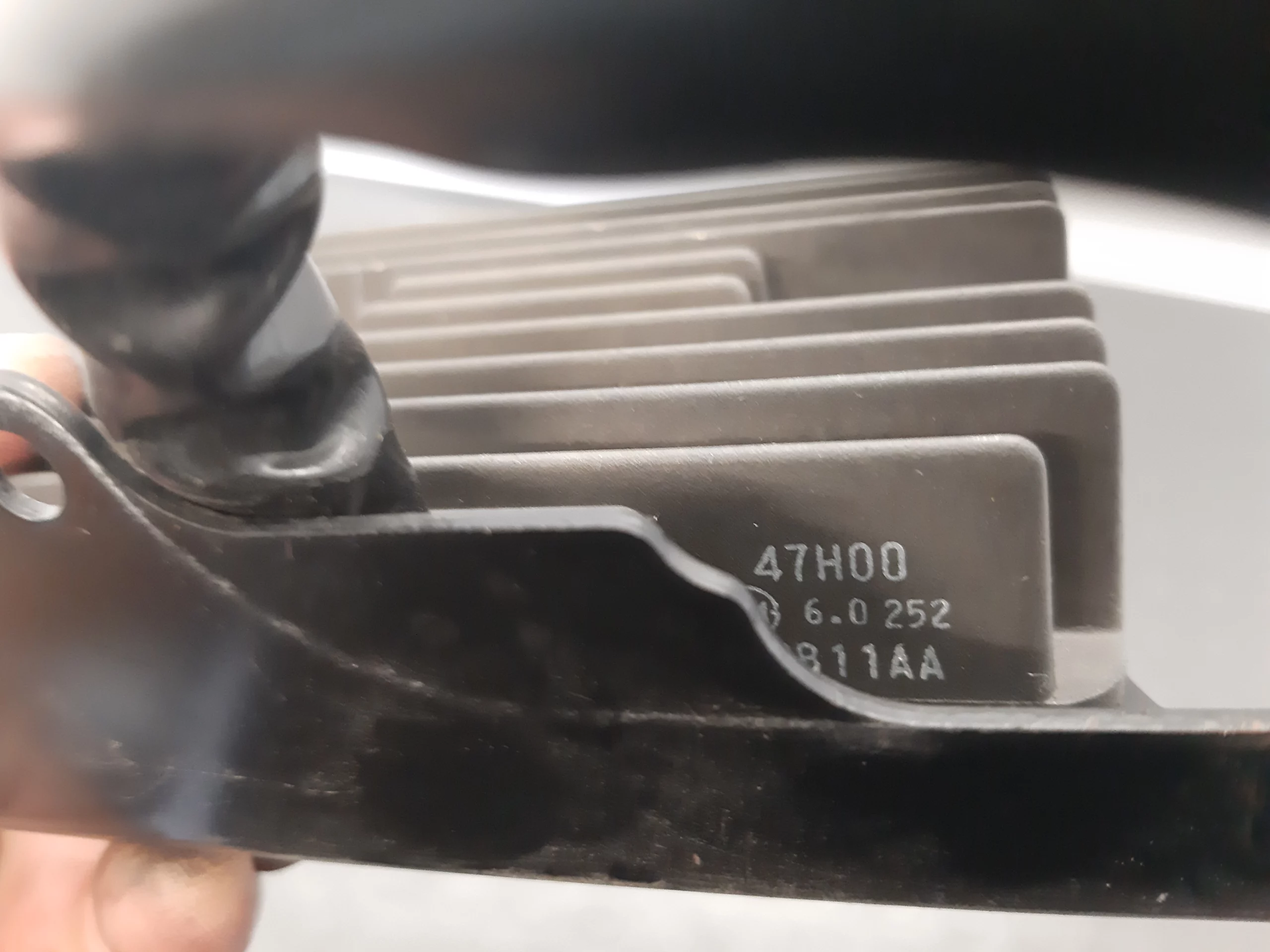 Voltage regulator Suzuki GSF 650 Bandit ABS K7 Yr. 2008 - Image 2