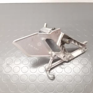 Footrests right Honda CBR 600 F Yr. 1996 - Image 2
