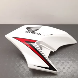 Carenatura sinistra Honda CB 125 F (GLR125 1WH) Anno 2015-2020
