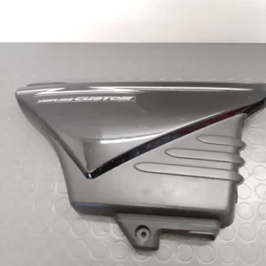 Habillage latéral droit Yamaha YBR 125 CUSTOM année 2008-2016