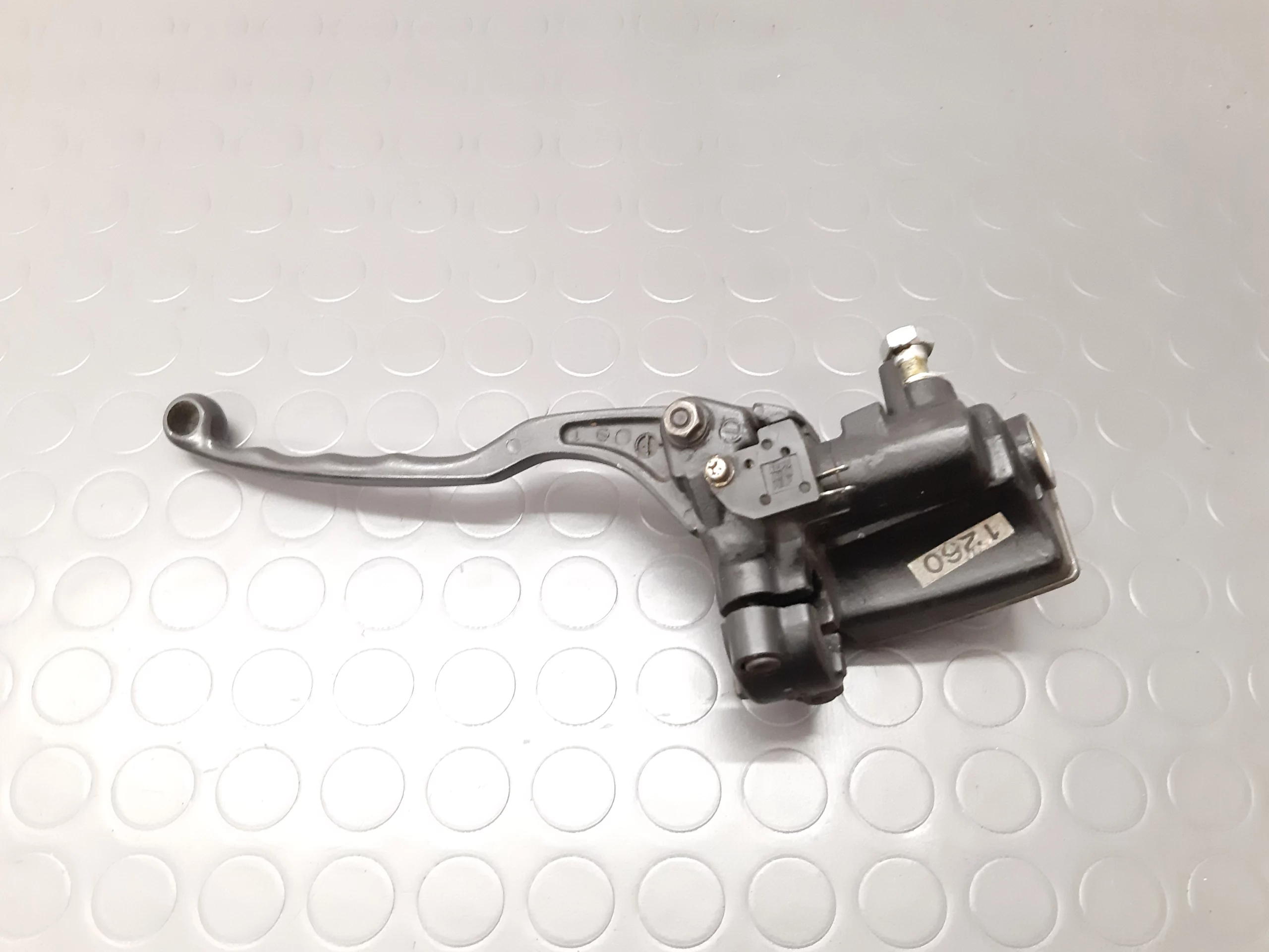 Leva freno/pompa freno Kawasaki GPZ 900 R (ZX900R) anno 1984-93 - immagine 2