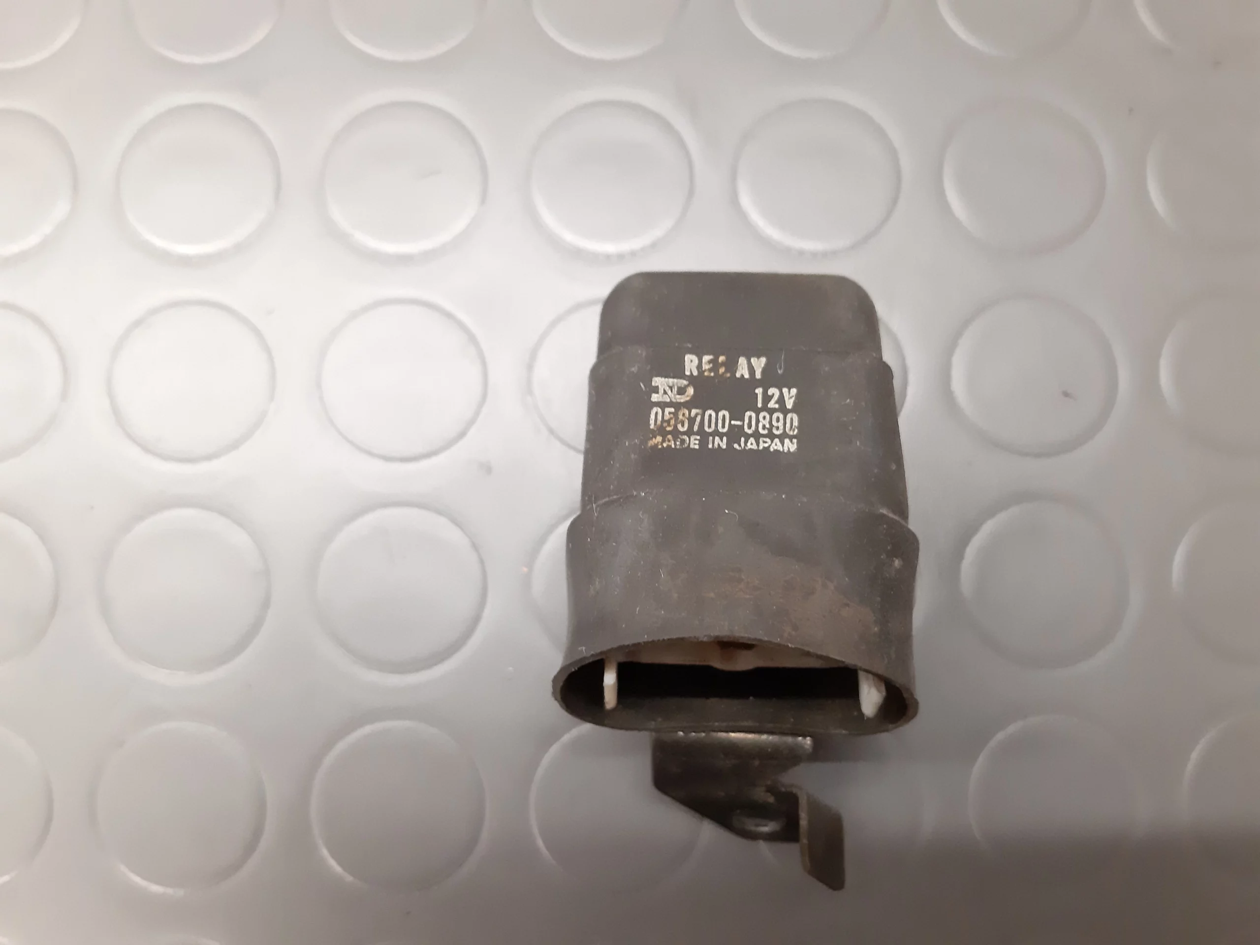 Relay 058700-0890 Kawasaki GPZ 900 R (ZX900R) year 1984-93