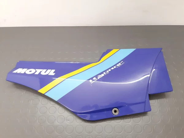 Vêtement latéral droit Kawasaki GPZ 900 R (ZX900R) année 1984-93