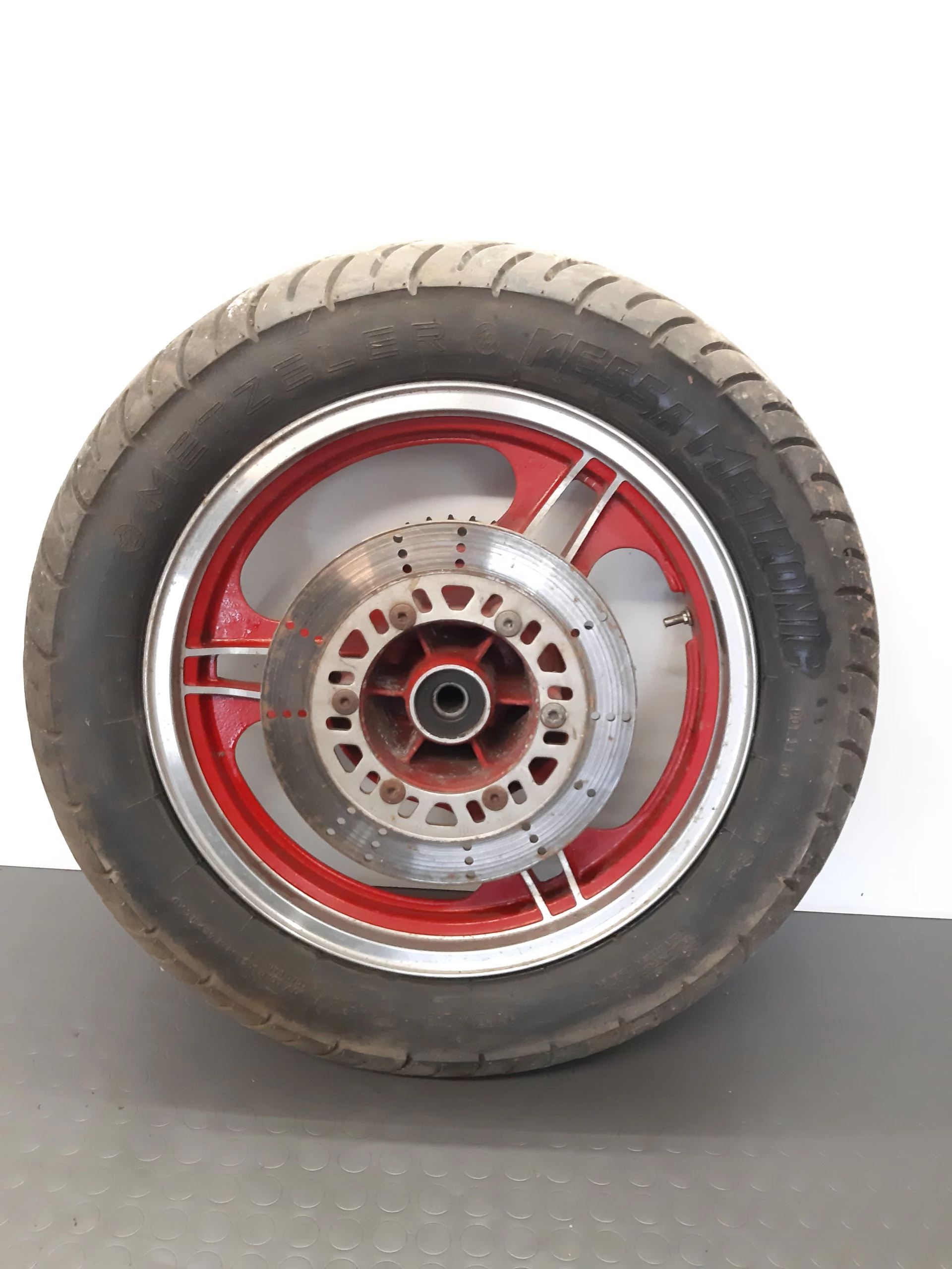 Roue arrière Kawasaki GPz 1100 UT année 1984 – Image 2